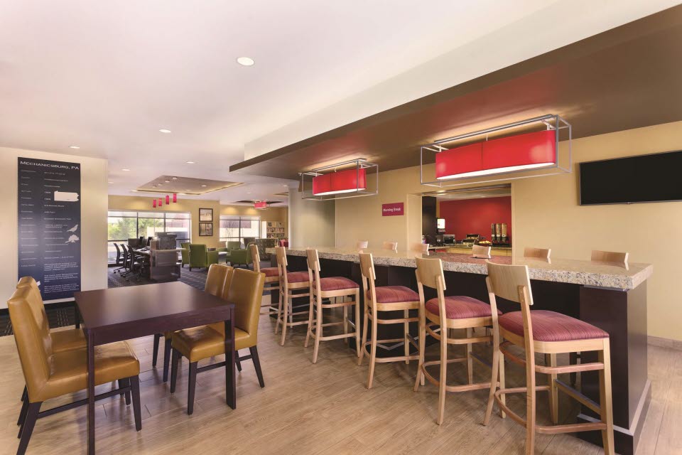 TownePlace Suites Harrisburg West Breakfast Area